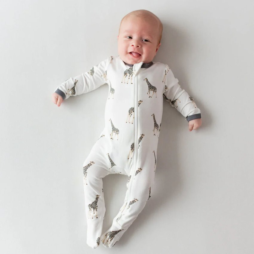 Zippered Footie - Giraffe